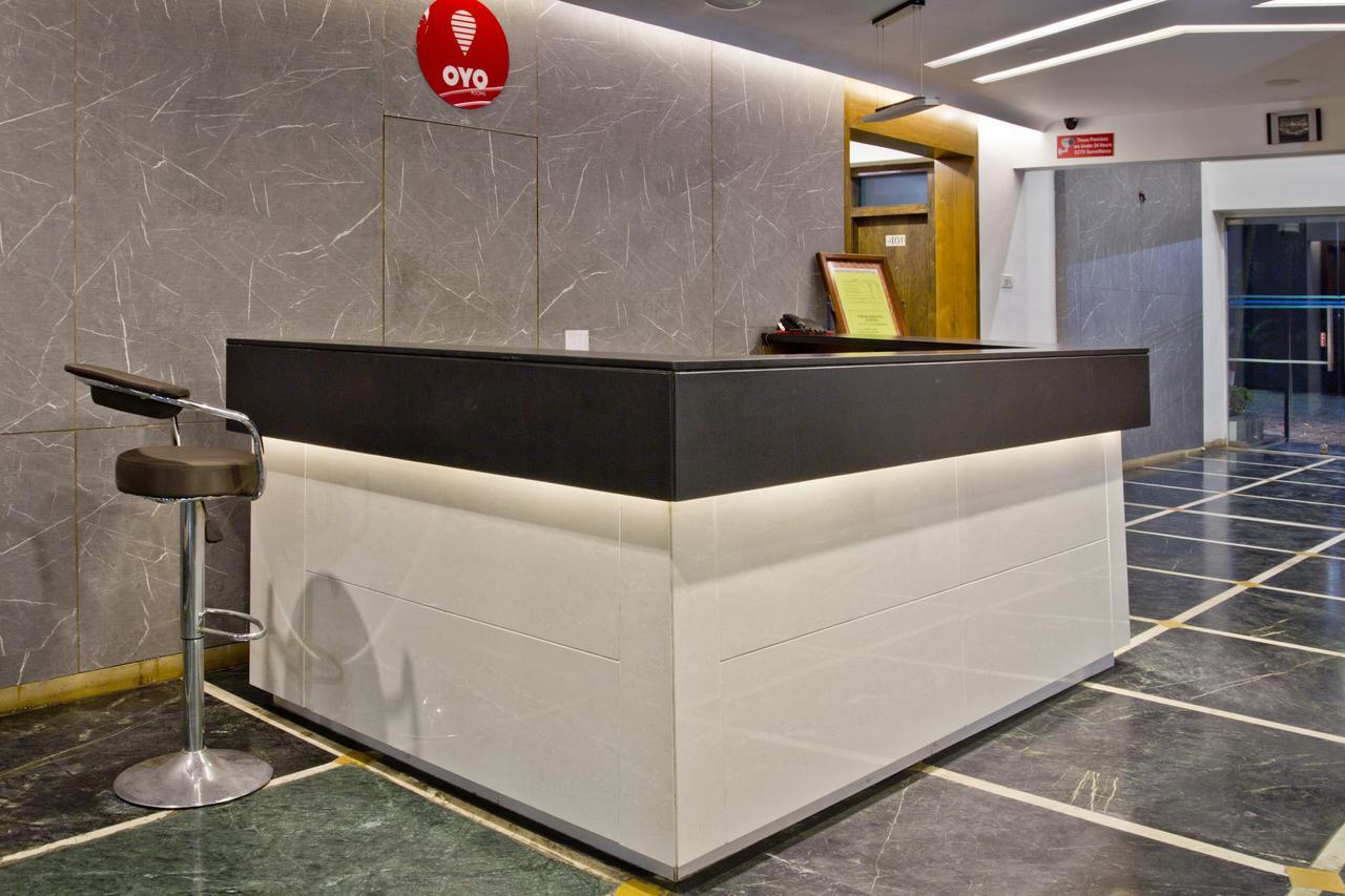 Hotel Executive Surate Extérieur photo